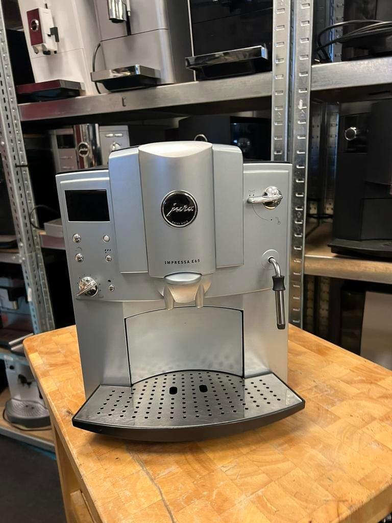 Jura E 65 — gereviseerd door MMV BeanGenius