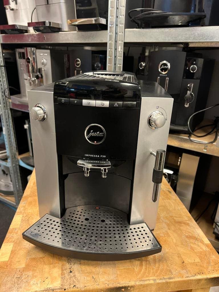 Jura F 50 — gereviseerd door MMV BeanGenius