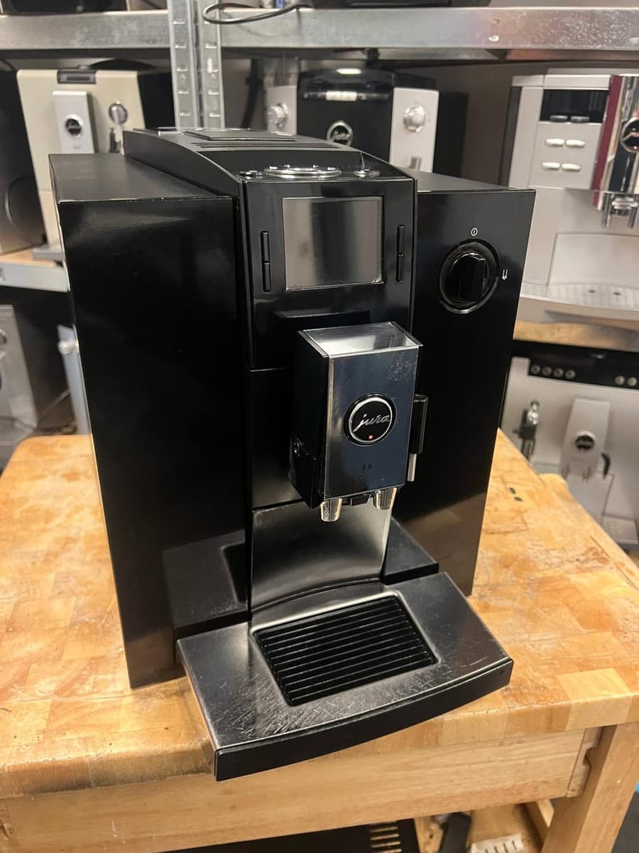Jura F9 Piano Black — gereviseerd door MMV BeanGenius