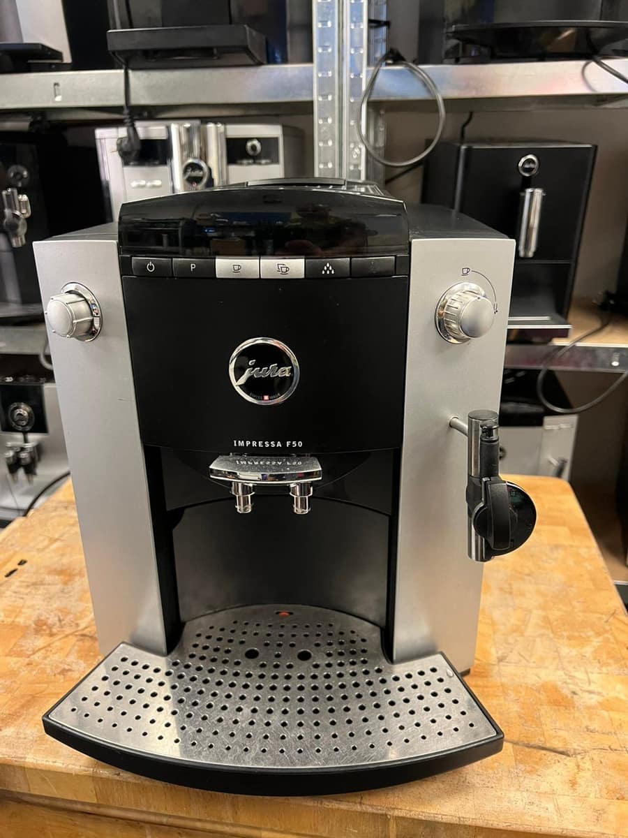 Jura F 50 — gereviseerd door MMV BeanGenius